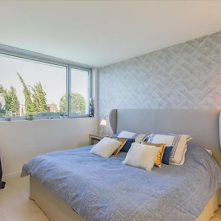 Villa Impeccable 4-Bed Villa *